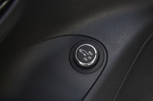 Opel Astra Sports Tourer 2016 1.6 CDTi 160 BiTurbo : Bouton de réglage de la hauteur d'ouverture du hayon