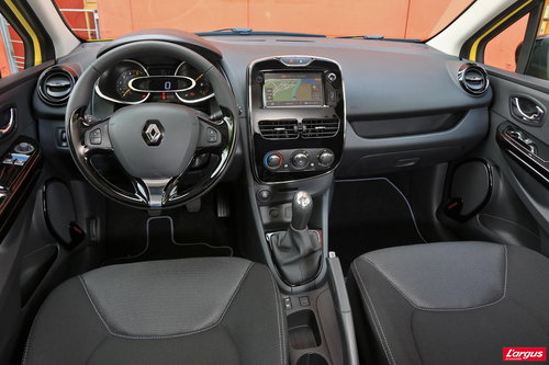 Renault Clio - Peugeot 208 : politiques divergentes