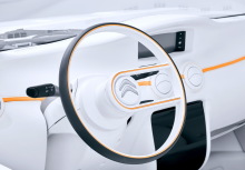 Citroën E-Mehari styled by Courrèges volant