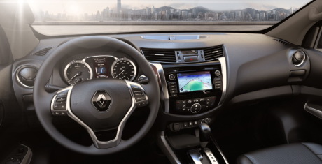 Renault Alaskan 2017 vue intérieur
