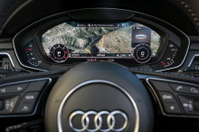 Le Virtual Cockpit à affichage numérique est en série sur la finition S line.