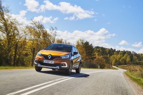 renault captur 2017 sur route