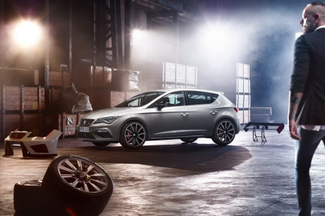 Seat leon Coupra 2017 vue avant couleur blanche