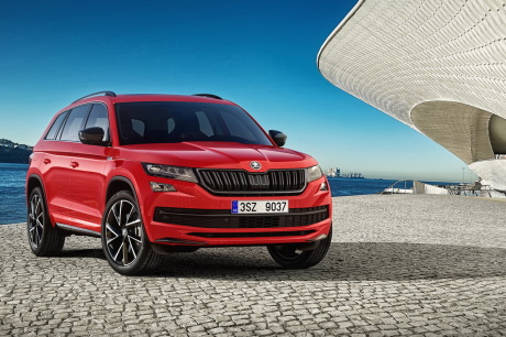 Skoda Kodiaq Sportline vue avant couleur rouge