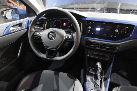 volkswagen polo 2017 planche de bord