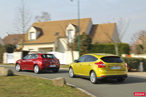 L'Alfa Giulietta TCT face à la Ford Focus Powershift