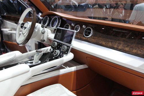 Un SUV chez Bentley...