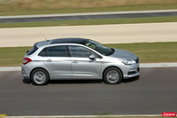 Citroën C4 vs Kia cee'd : concurrence déloyale ?
