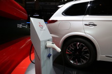 Mitsubishi Outlander PHEV Concept S