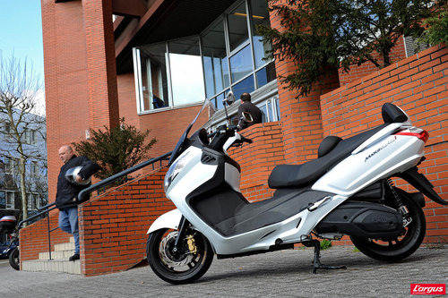 Sym Maxsym Sym 400 Maxsym : dans la cour des grands