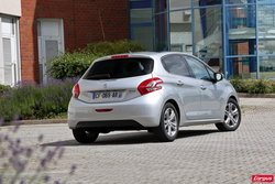 Peugeot 208 VTi Peugeot 208 Peugeot 208 1.2 VTi : pour changer du diesel