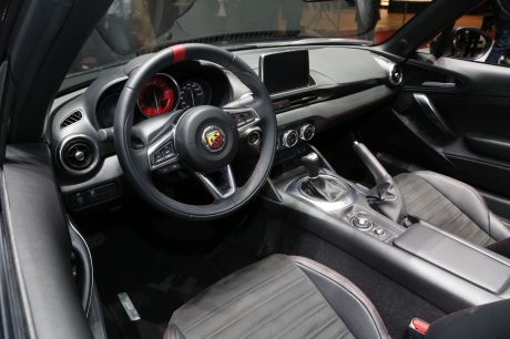 Abarth 124 Spider Scorpione
