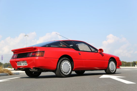 Alpine V6 Turbo vue arrière couleur rouge
