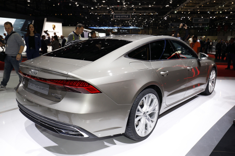 Audi A7 Sportback s line grise vue arrière salon de Genève 2018