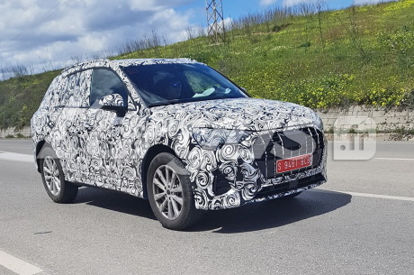 futur Audi Q3 camouflé