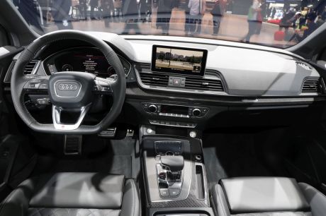 Audi Q5 vue habitacle planche de bord