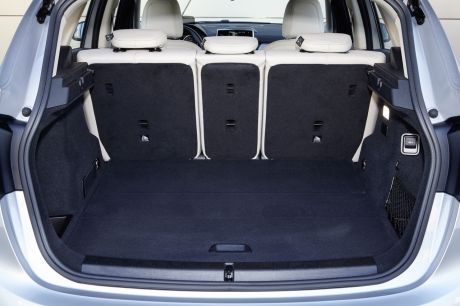 coffre BMW 225xe