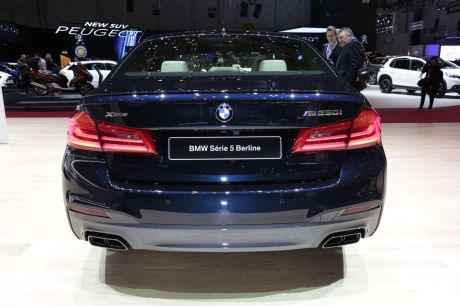 BMW Série 5 2017 550i
