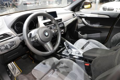 bmw x2 planche de bord