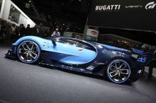 Bugatti Vision Gran Turismo vue de profil IAA 2016