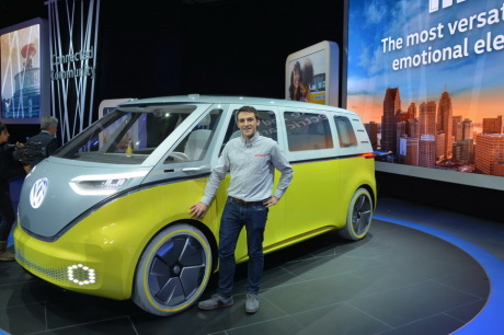 vokswagen id buzz concept NAIAS 2017 vue avant couleur jaune et grise