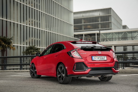 3/4 arrière Honda Civic 1.0 i-VTEC rouge