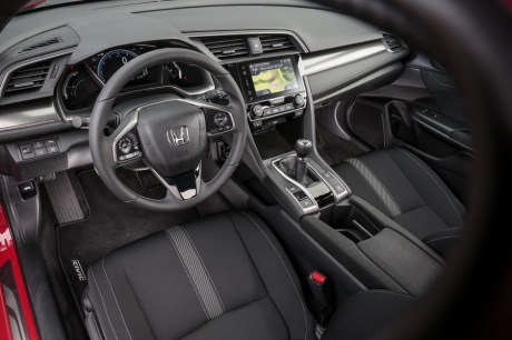 planche de bord Honda Civic 1.0 i-VTEC rouge