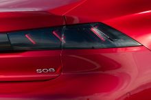 Peugeot 508 GT rouge feu arrière