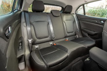Renault Megane Zen gray bench