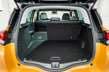 Renault Scenic jaune 2018 coffre siège arrière rabattu