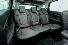 Renault Scenic jaune 2018 banquette