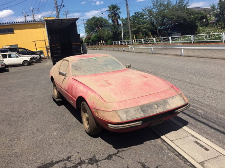 Ferrari 365 GTB/4 Daytona de 1969 grange