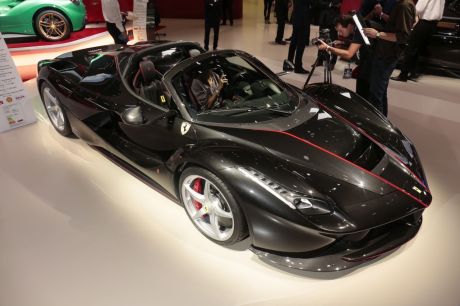 Ferrari LaFerrari Aperta mondial paris 2016