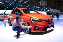 I do not like Renault Clio: Although the Clio line is a success, I would have liked a more honest development over the current generation, especially at the front.