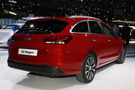 Hyundai i30 SW vue arrière couleur rouge