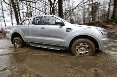vue laterale Ford Ranger 2016