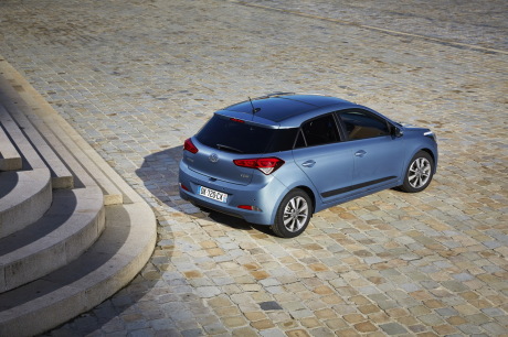 arrière hyundai i20 bleu