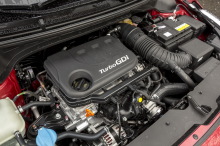Hyundai i20 2016 creative gros plan sur le nouveau moteur 1.0 turbo T-GDi