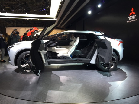 salon tokyo 2017 mitsubishi e-Evolution concept