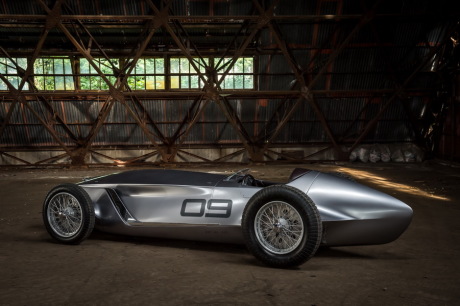 Infiniti Prototype 9 3/4 arrière
