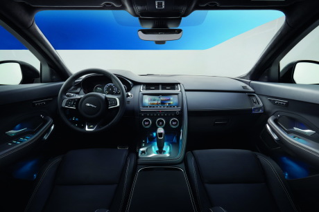 Jaguar E-Pace planche de bord