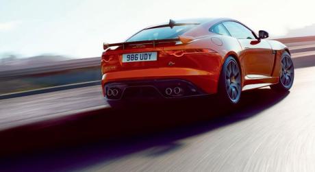Jaguar F-Type SVR (2016) vue arrière