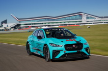 Jaguar I-Pace eTrophy blue track on course
