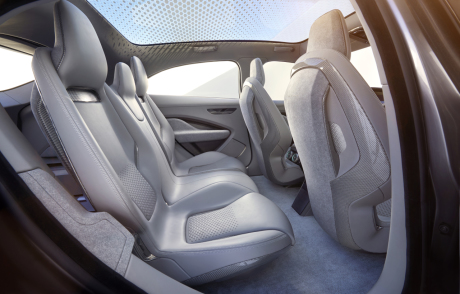 Jaguar I-Pace Concept places arrière