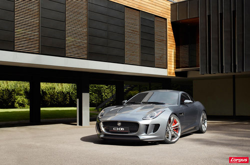 Jaguar sur tous les fronts