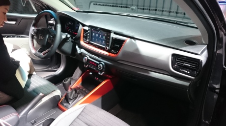 Kia Stonic salon Francfort 2017 intérieur