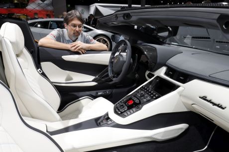 Lamborghini Aventador S Roadster (salon de Francfort 2017)