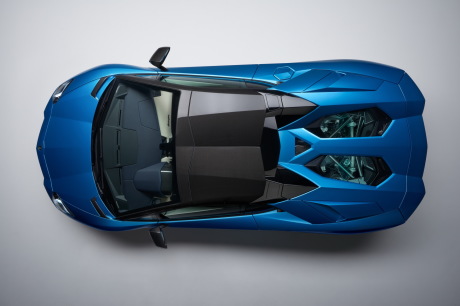 Lamborghini Aventador S Roadster 2017 vue de dessus
