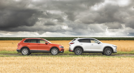mazda cx 5 2017 et VW tiguan de profil