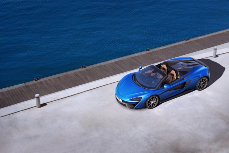 McLaren 570S Spider bleue